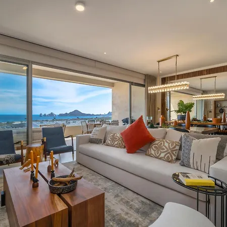 Luxury Condo With Ocean View, Balcony, And Pool