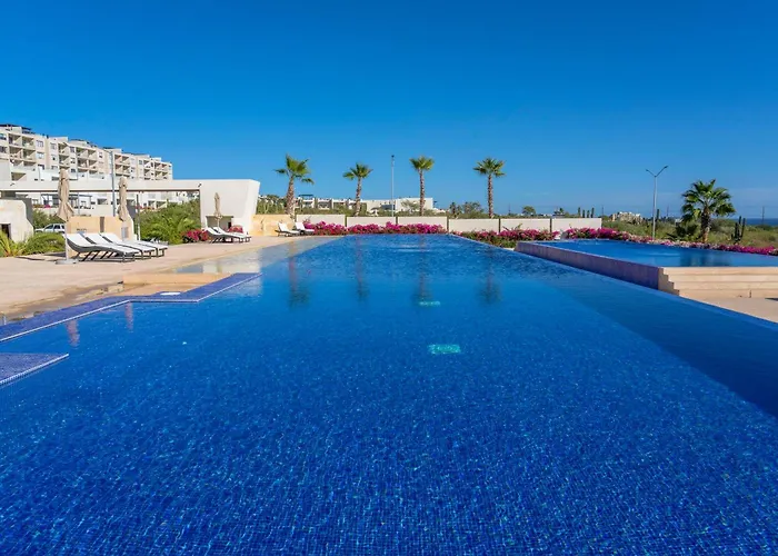 Apartamento Luxury With Ocean View, Balcony, And Pool *